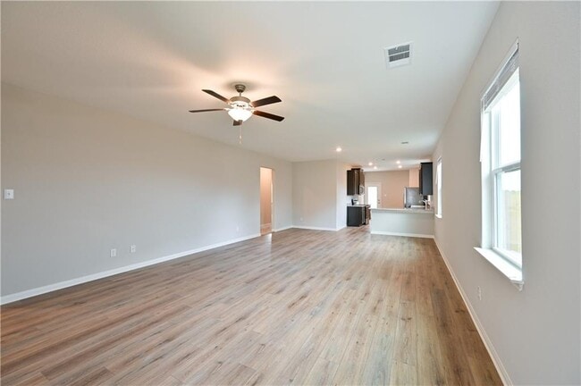 Building Photo - 218 Mount Vernon Way