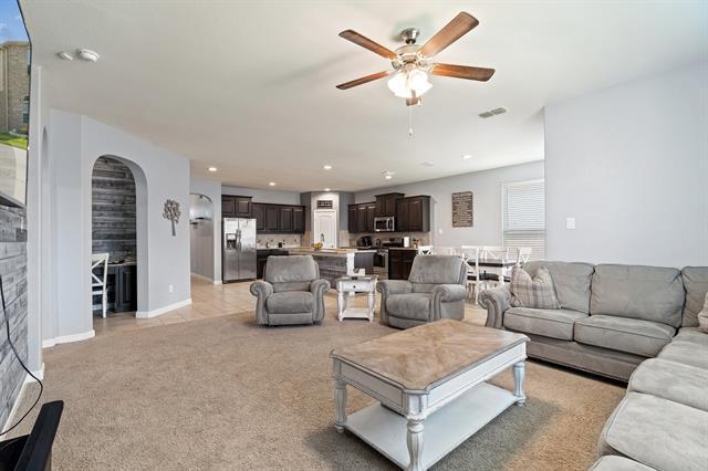 Building Photo - 9124 Golden Hollow Ln
