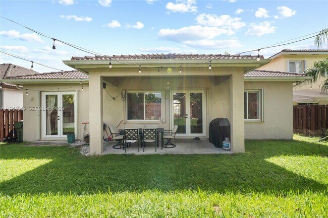 Building Photo - 2630 Dunwoodie Pl