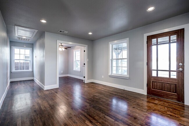 Building Photo - Must see this Renovated home located in Da...