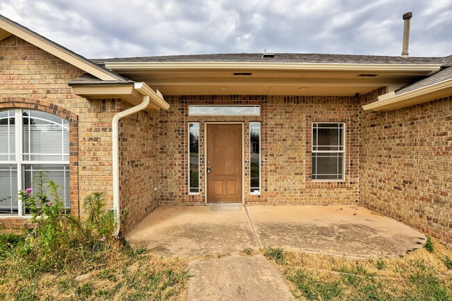 Building Photo - 2028 Old Central Dr