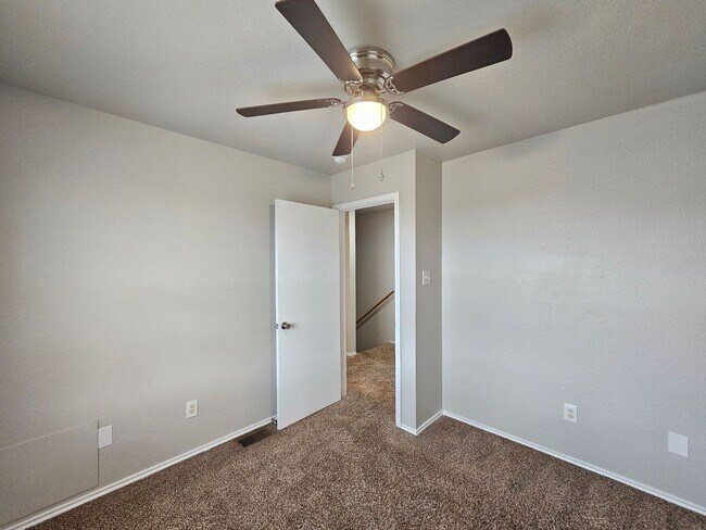 Building Photo - 4601 Hudson Dr
