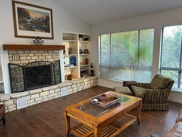 Building Photo - 202 Lighthouse Dr