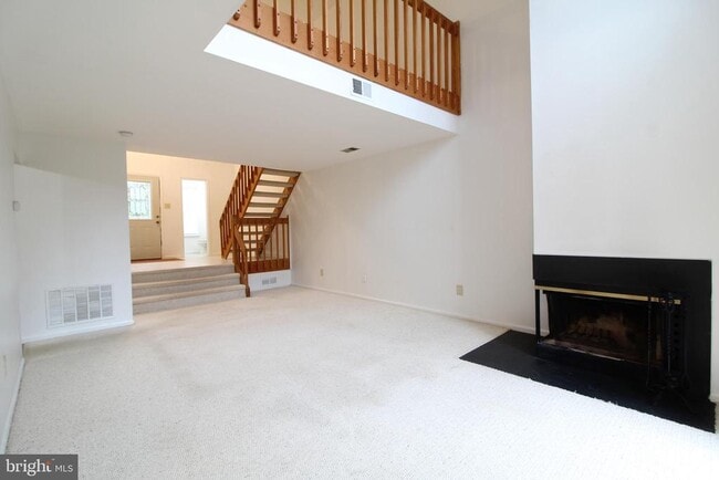 Building Photo - 30 Chicopee Dr