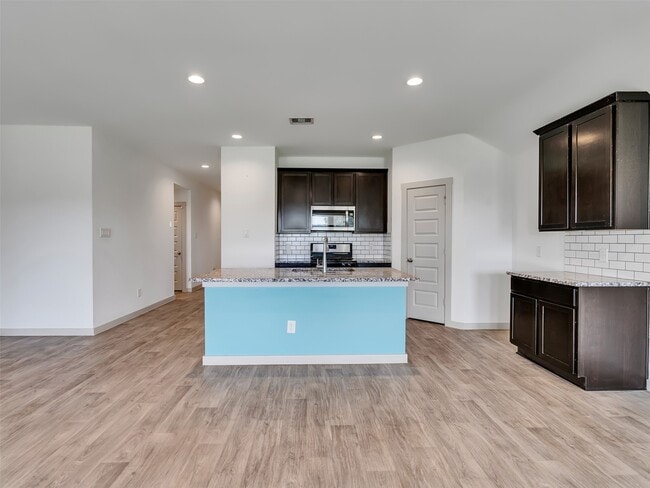 Building Photo - 8003 Black Forest Ln