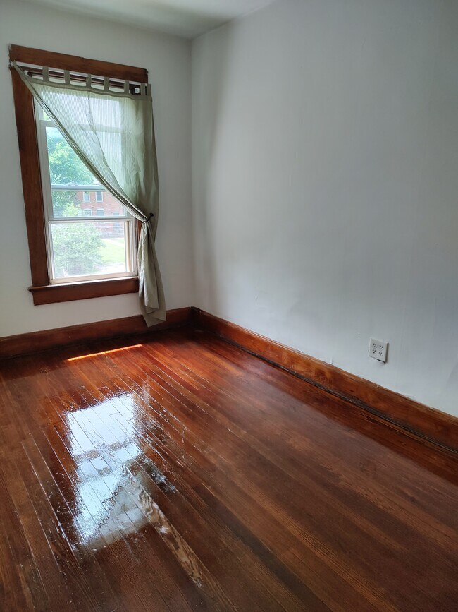 Building Photo - JARental