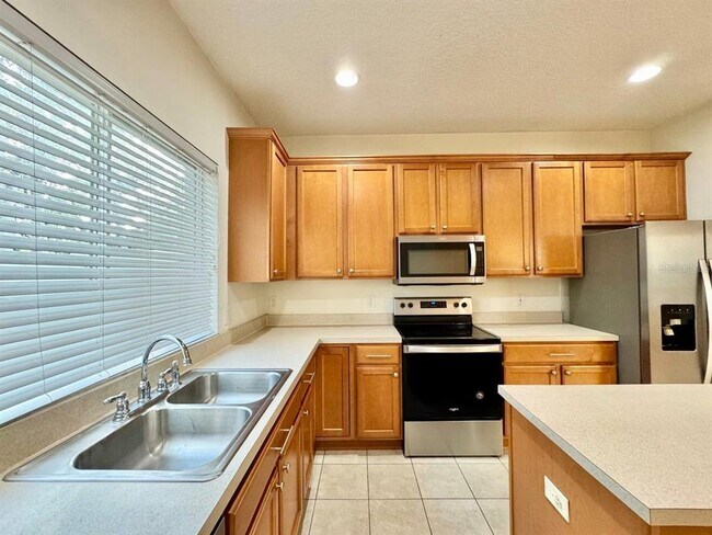 Building Photo - 10545 Shady Falls Ct