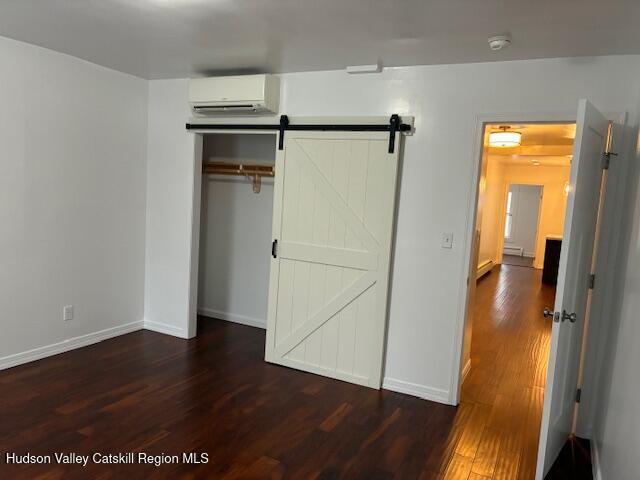 Building Photo - 246 Allen St