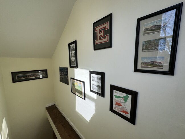 Building Photo - 312 Lehigh Dr