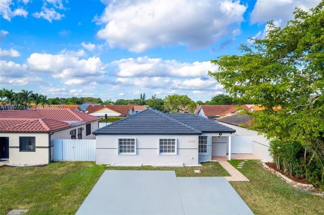 Building Photo - 14755 SW 82nd Terrace