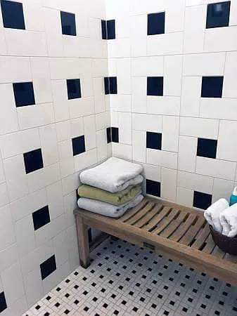 Building Photo - 1076 61st St