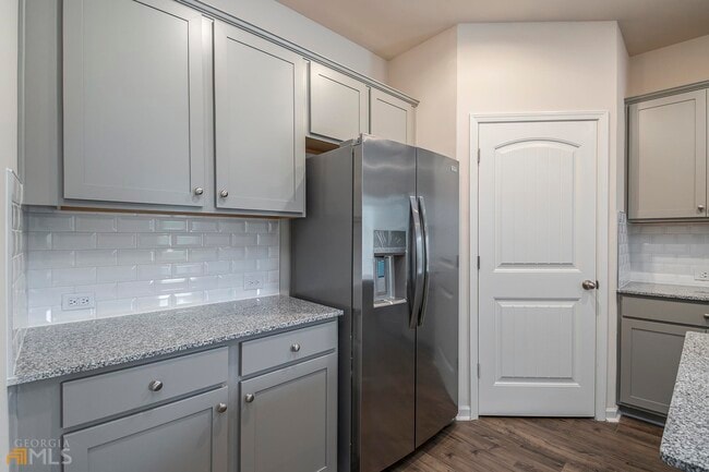 Building Photo - 836 Bentley Dr