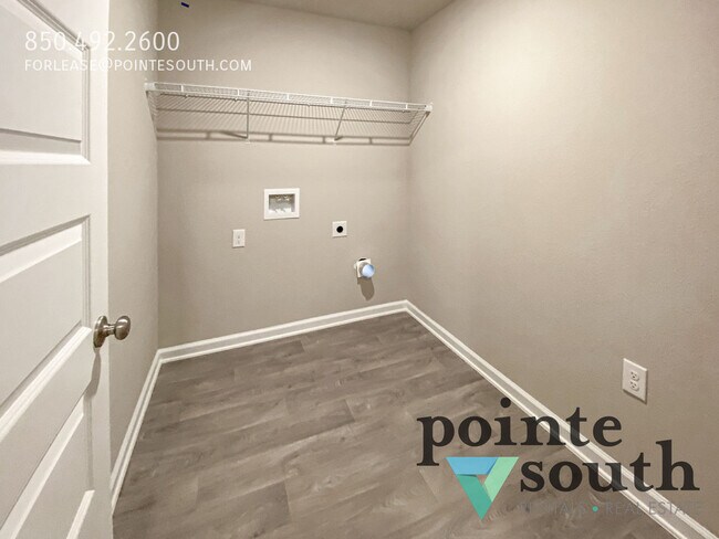 Building Photo - 7063 Abigail St