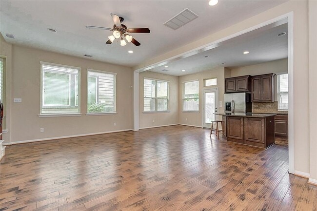 Building Photo - 16 Cheswood Manor Court