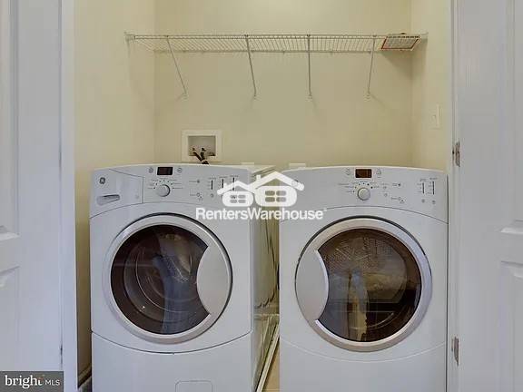 Building Photo - 7427 Macon Dr