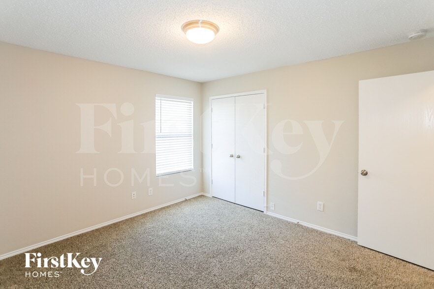 Building Photo - 5705 Addington Dr