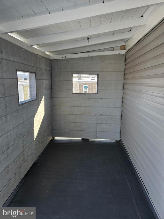 Building Photo - 801 N Jordan St