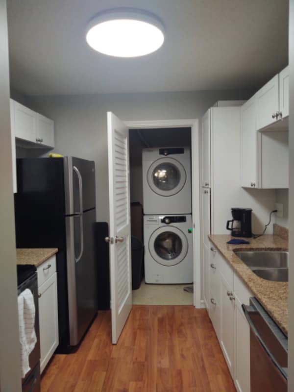 Building Photo - 7314 W 110th St