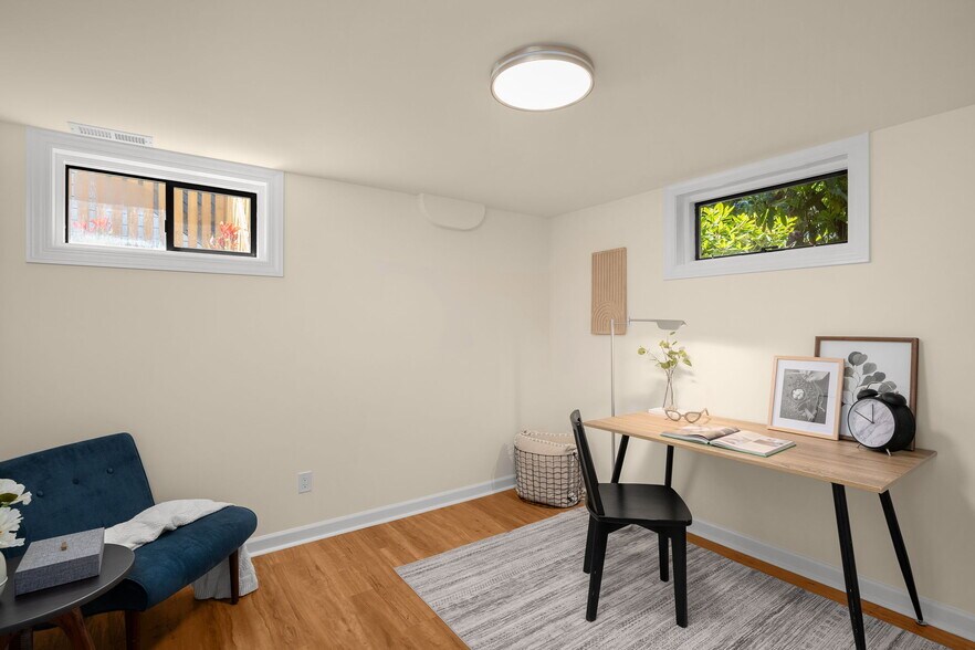 Building Photo - 2456 3rd Ave W