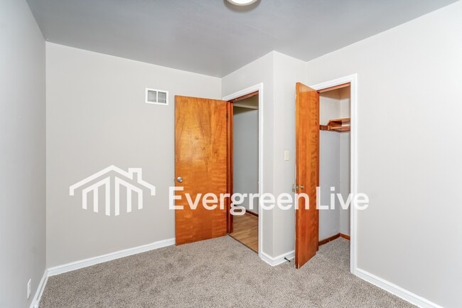 Building Photo - 5019 N 24th St