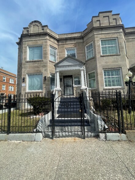 Primary Photo - 401 S Homan Ave
