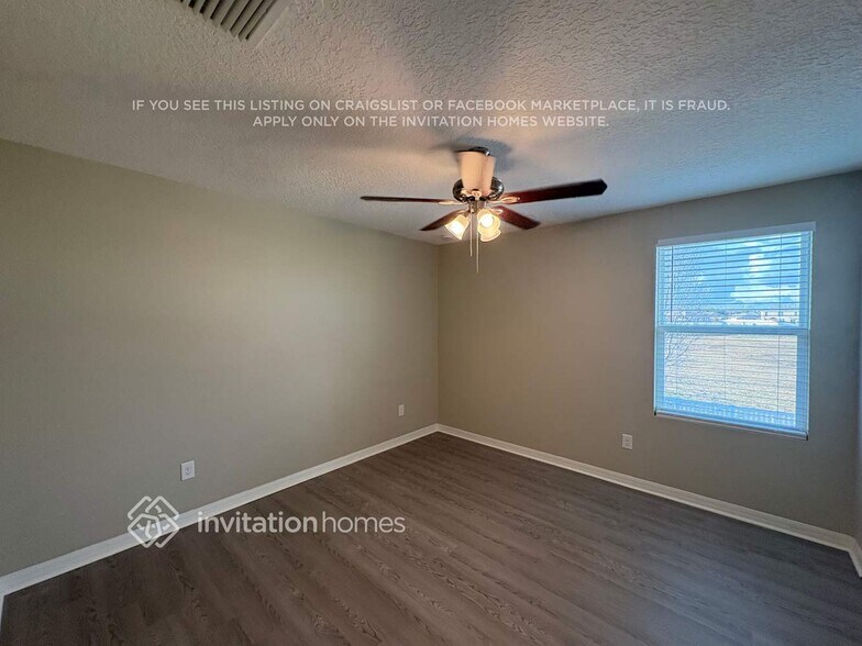 Building Photo - 35859 Jenny Lynne Cir