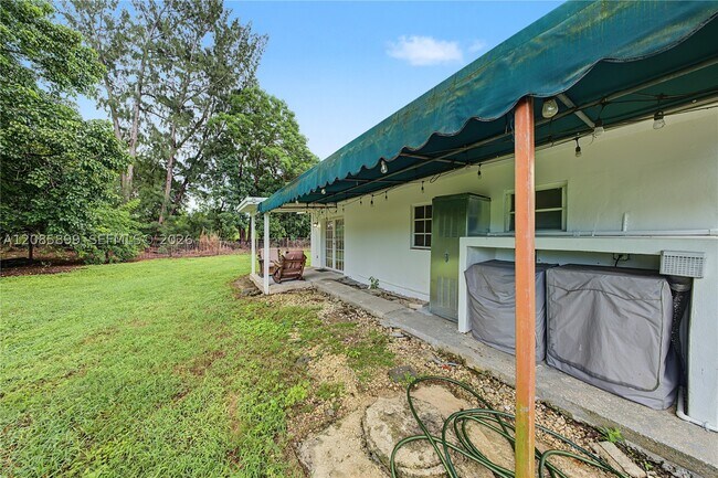 Building Photo - 15365 SW 206th Ave