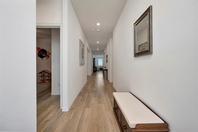 Building Photo - 2604 Starwater Dr