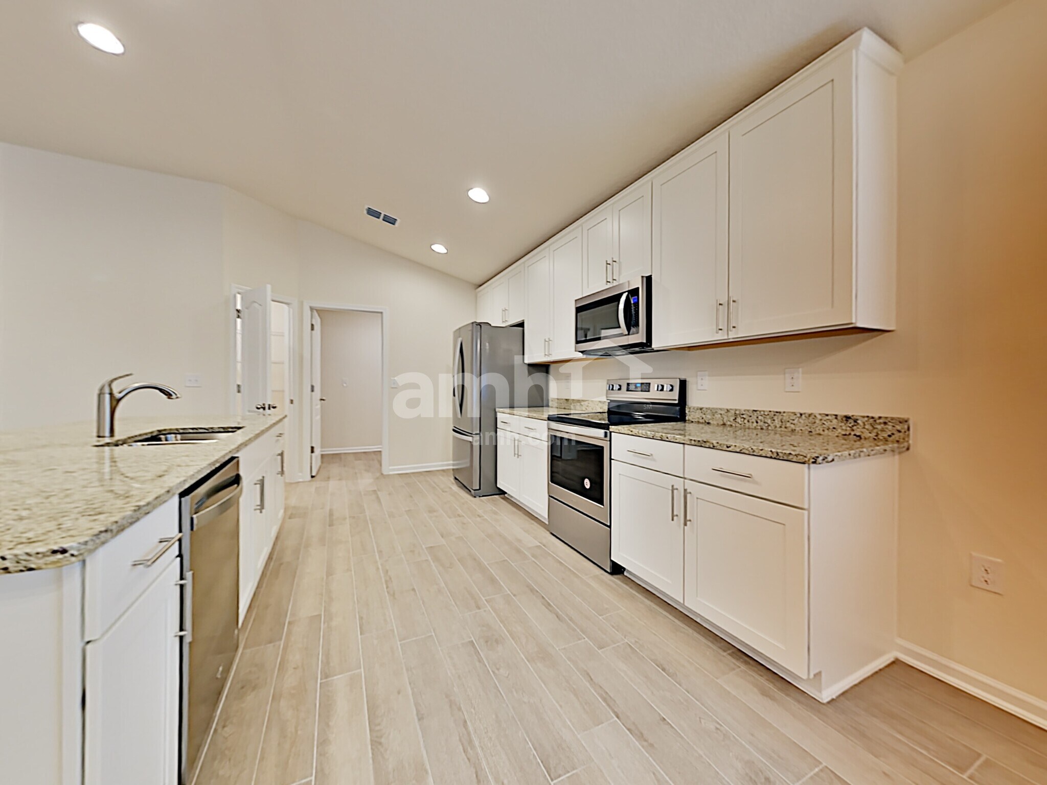 Building Photo - 44 Hickory Ridge Rd