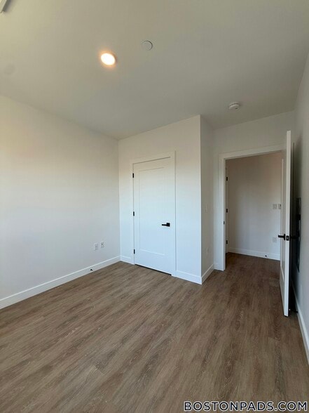 Building Photo - 199 Gardner St