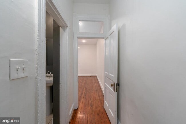 Building Photo - 216 E Biddle St