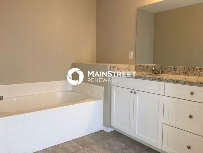 Building Photo - 3 Bedroom Pet-Friendly Home in Cape Coral, FL with Main Street Renewal