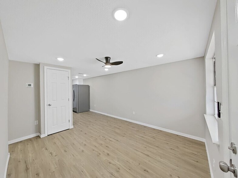 Building Photo - 10404 Hershey Rd
