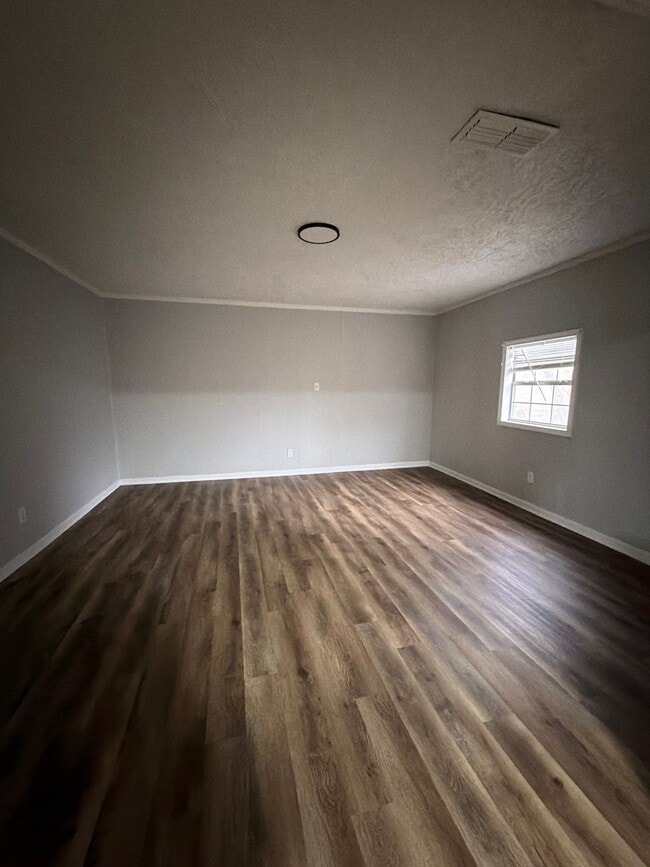 Building Photo - 163 Tisdale St