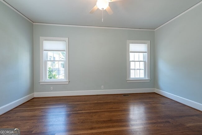 Building Photo - 208 Shadowmoor Dr