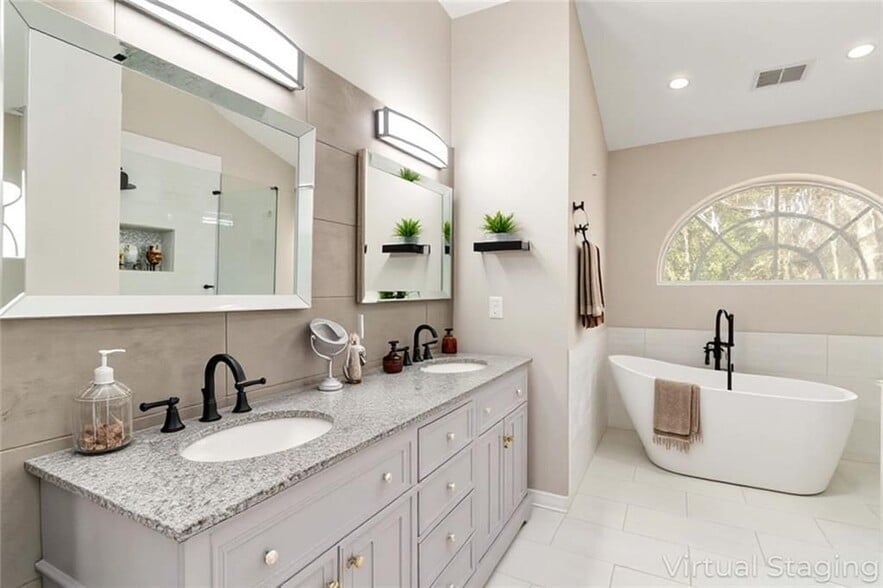 Building Photo - 2119 Tudor Castle Way