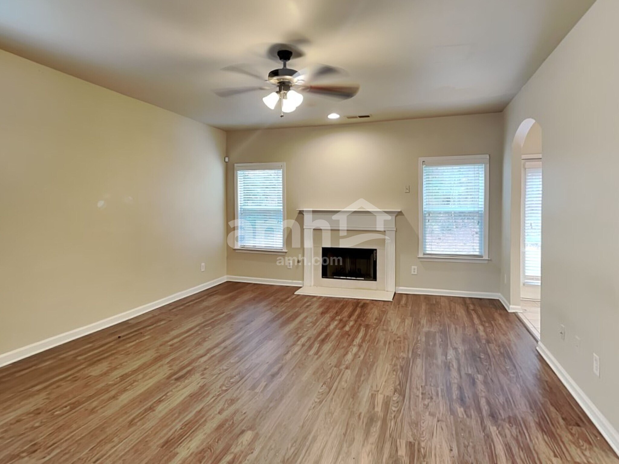 Building Photo - 5177 Rosewood Pl