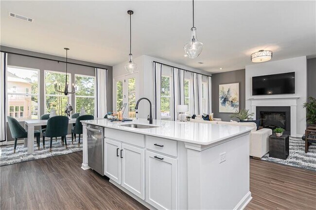 Building Photo - 557 Aberdeen Mdw Ln