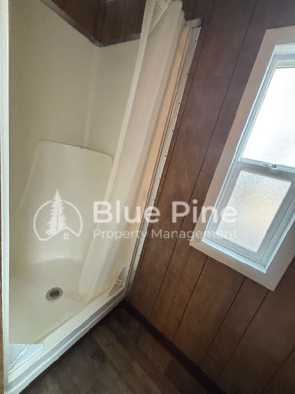 Building Photo - 511 US-26