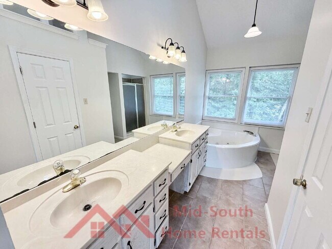 Building Photo - 8971 Meaghan Dr
