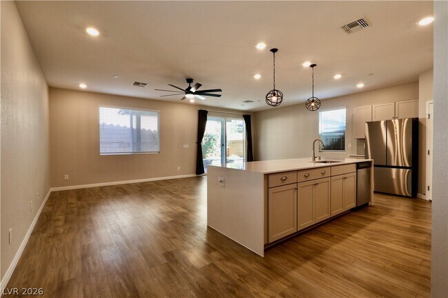 Building Photo - 8494 Torozo Ave