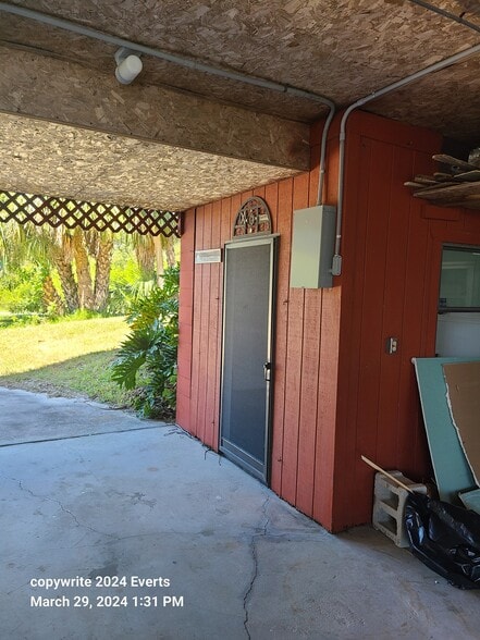 Building Photo - 13972 W Ozello Trl