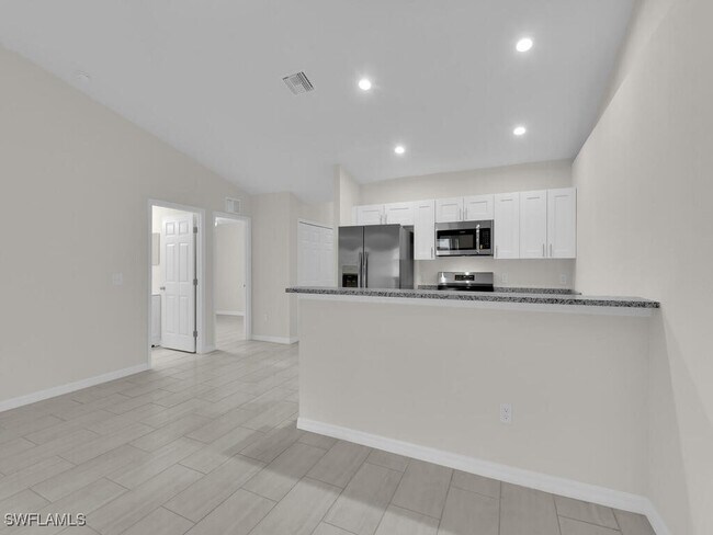 Building Photo - 1515 SW 48th Terrace