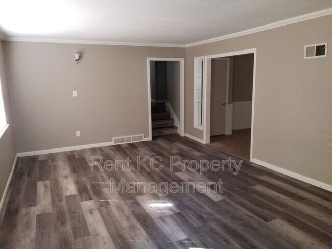 Building Photo - 4608 Ridgeway Ave