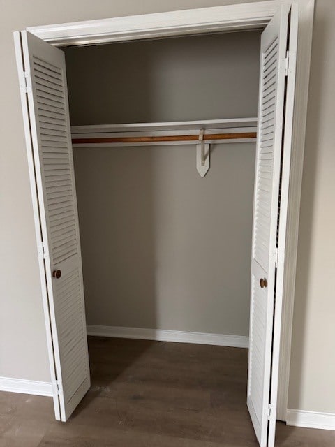 Building Photo - 6217 Meadwood Cir