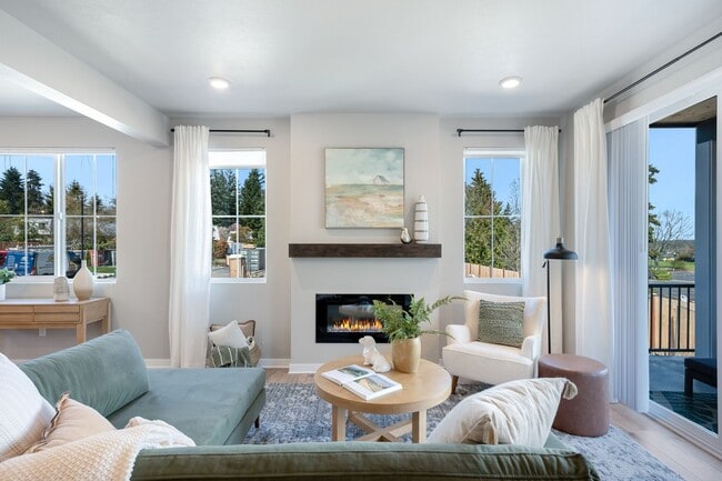 Building Photo - 4 Bed | 3.5 Bathroom | 1840 Sq Ft | $3,400