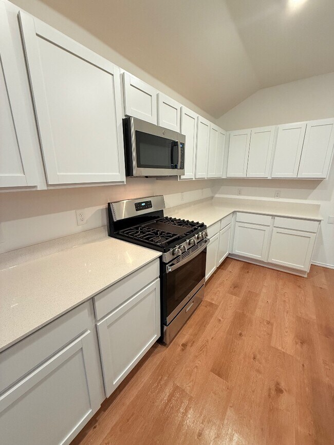 Building Photo - 1840 Black Poplar Wy