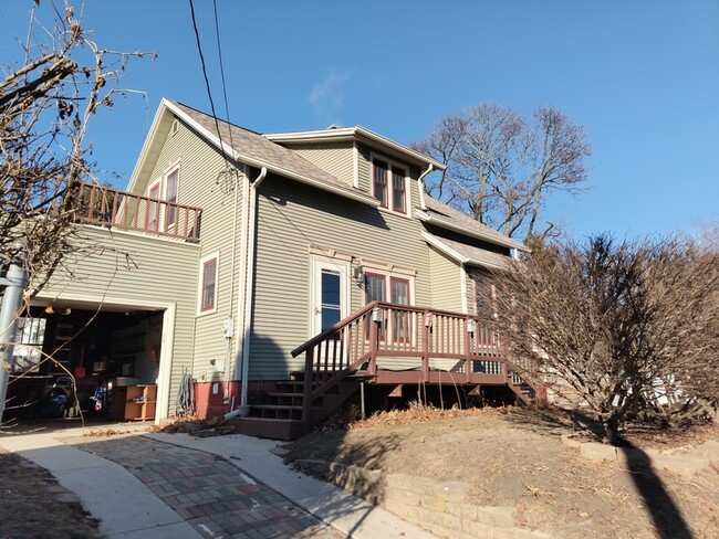 Building Photo - 401 Cleveland Ave