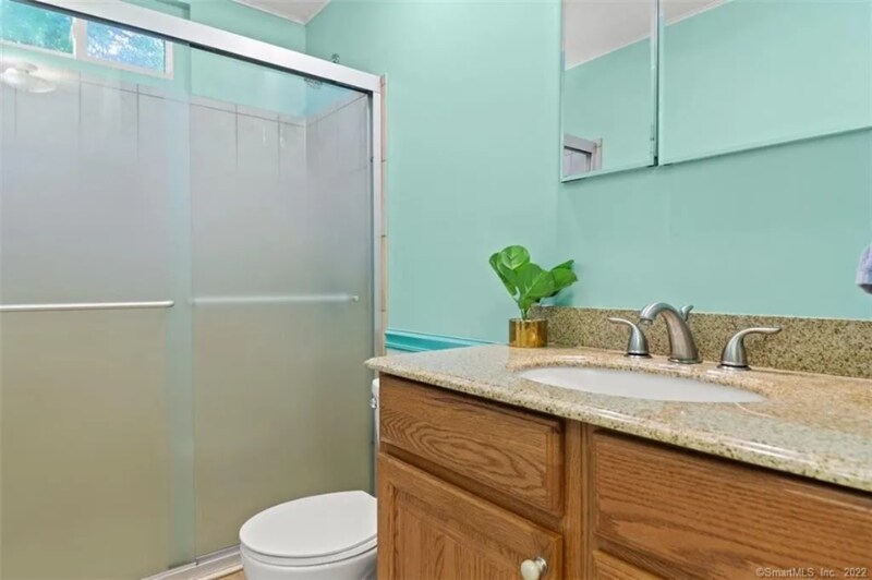 Building Photo - 8 Indian Field Rd