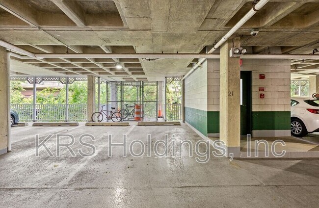 Building Photo - 2050 N Calvert St